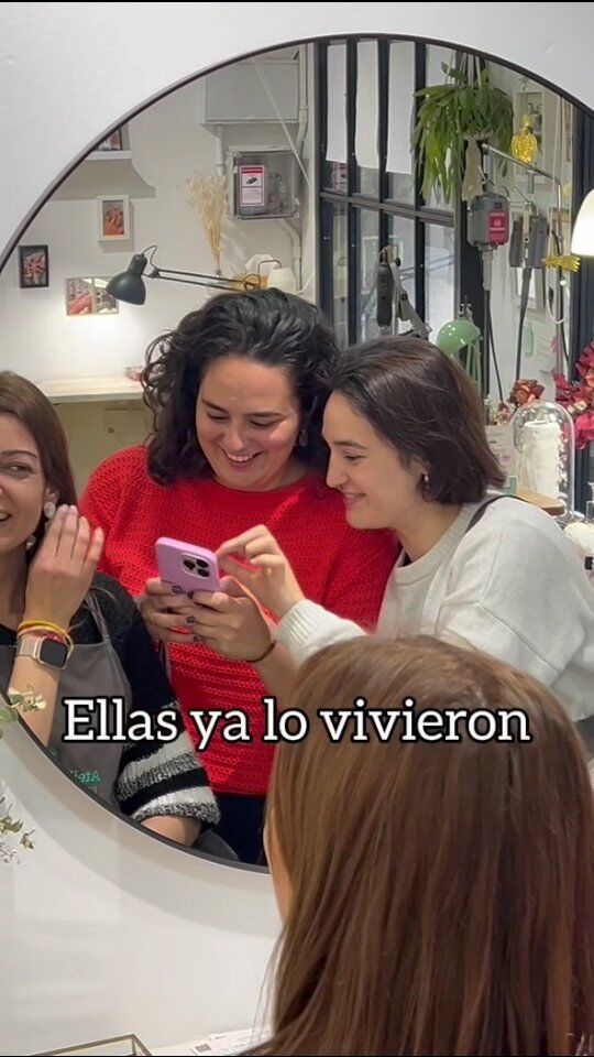 ✨ TALLER LIMA ✨
Ven a vivir la experiencia de hacer tu propia joya 💍
Elige el diseño, la creas con tus manos y nosotras te ayuda en el proceso ✨
Un recuerdo único, hecho por ti.
⠀⠀
👇 Mira todos los modelos que puedes hacer en el taller
📅 Plazas limitadas – Reserva tu lugar
📍Barcelona | 
Haz click y reserva en: www.cristinabermeo.com

#lima #tallerjoyeriagracia #joyeriaartesana #joyasconalma